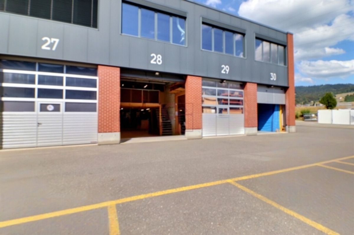 Zu vermieten – Gewerbefläche (Werkstatt, Lager und Büro) 400 m² - 0
