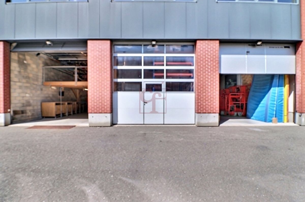 Zu vermieten – Gewerbefläche (Werkstatt, Lager und Büro) 400 m² - 1