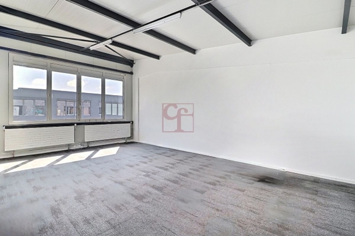 Zu vermieten – Gewerbefläche (Werkstatt, Lager und Büro) 400 m² - 4