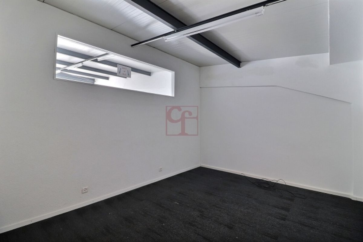 Zu vermieten – Gewerbefläche (Werkstatt, Lager und Büro) 400 m² - 7