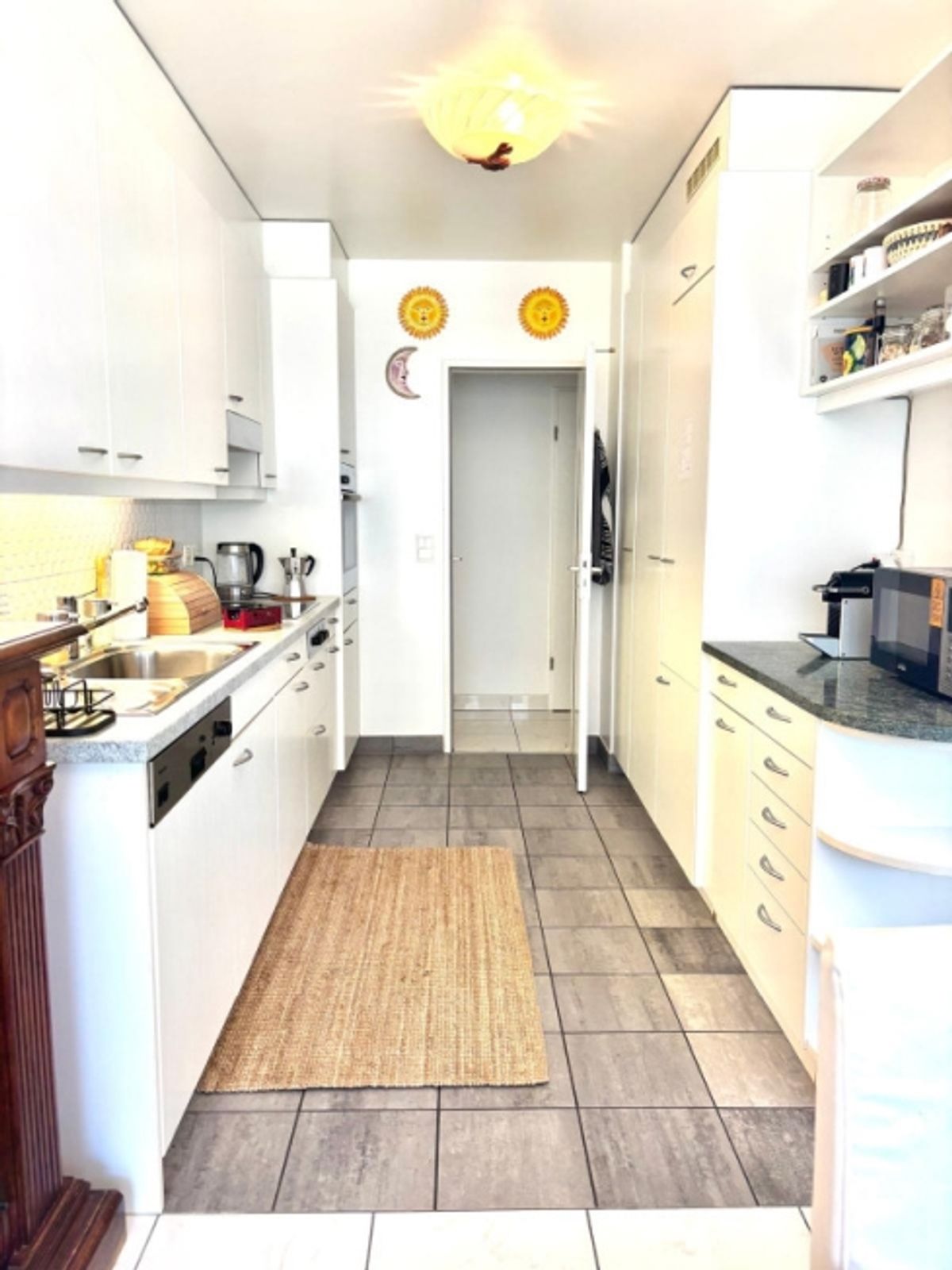 Sehr schöne 5,5-Zimmer-Wohnung, komplett möbliert mit Balkon in Petit-Saconnex/Geneva - 1