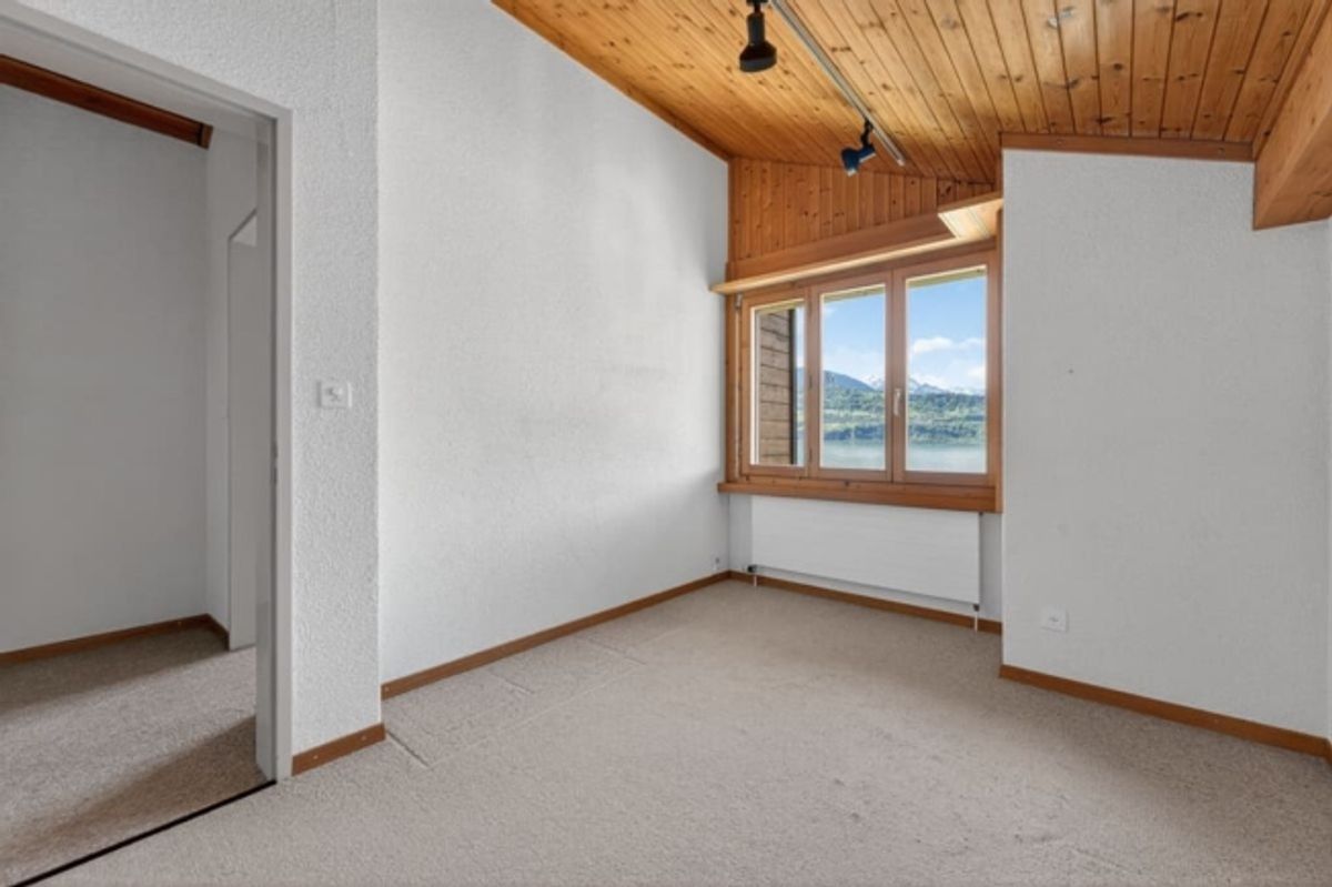 Unverbaubarer Blick auf den Thunersee - Wunderschöne Maisonette-Wohnung - Ihr neues Domizil - 8