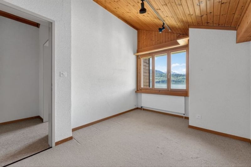 Unverbaubarer Blick auf den Thunersee - Wunderschöne Maisonette-Wohnung - Ihr neues Domizil - 9