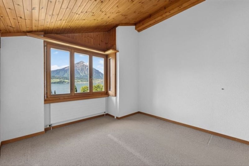 Unverbaubarer Blick auf den Thunersee - Wunderschöne Maisonette-Wohnung - Ihr neues Domizil - 11