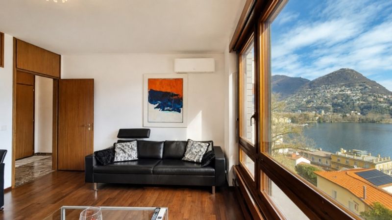 Pied-à-terre im Zentrum von Lugano mit dominanter Aussicht - 1