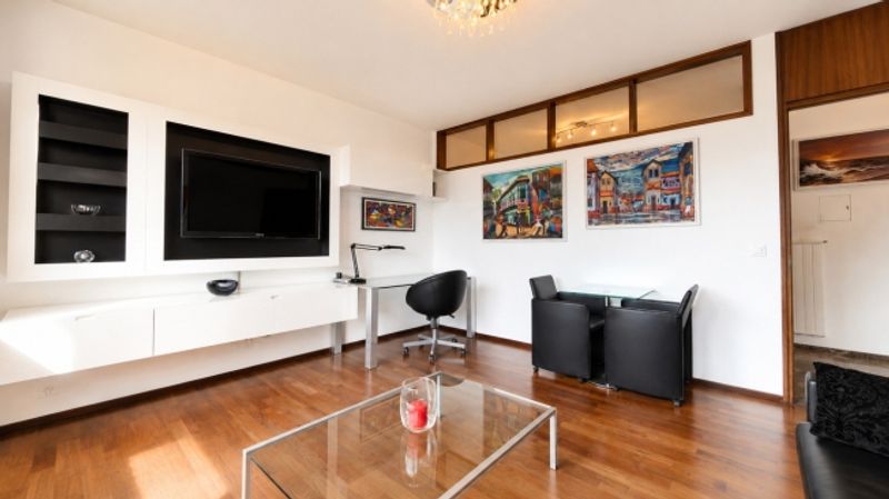 Pied-à-terre im Zentrum von Lugano mit dominanter Aussicht - 5