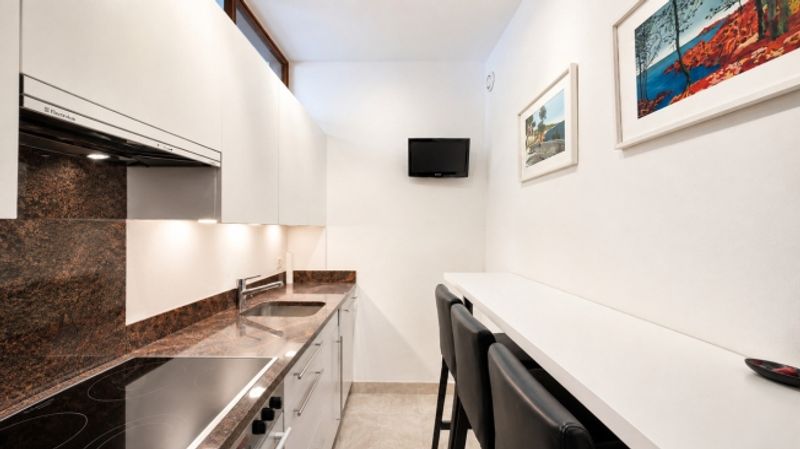 Pied-à-terre im Zentrum von Lugano mit dominanter Aussicht - 10