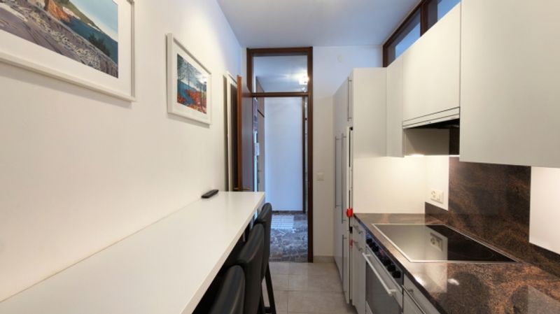 Pied-à-terre im Zentrum von Lugano mit dominanter Aussicht - 11
