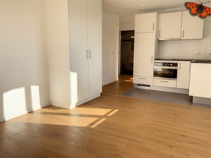 2 ZIMMER – Ruhe! - 1