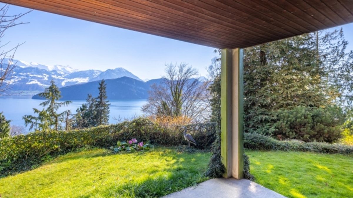 BEFRISTET Architektenvilla mit traumhafter See-/Bergsicht - 1