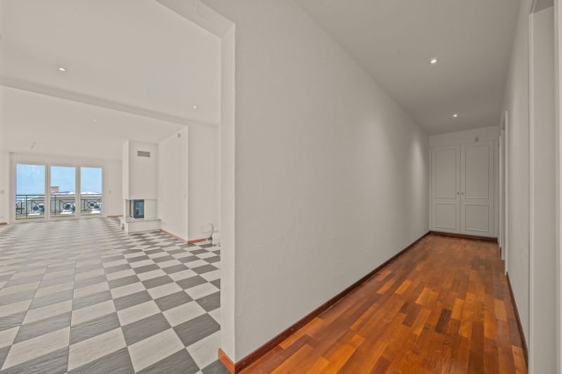 Ein Balkon mit Blick auf den Genfersee – geräumige 5,5-Zimmer-Wohnung mit 166 m² - 4
