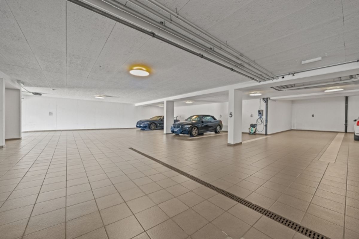 Ein Balkon mit Blick auf den Genfersee – geräumige 5,5-Zimmer-Wohnung mit 166 m² - 14