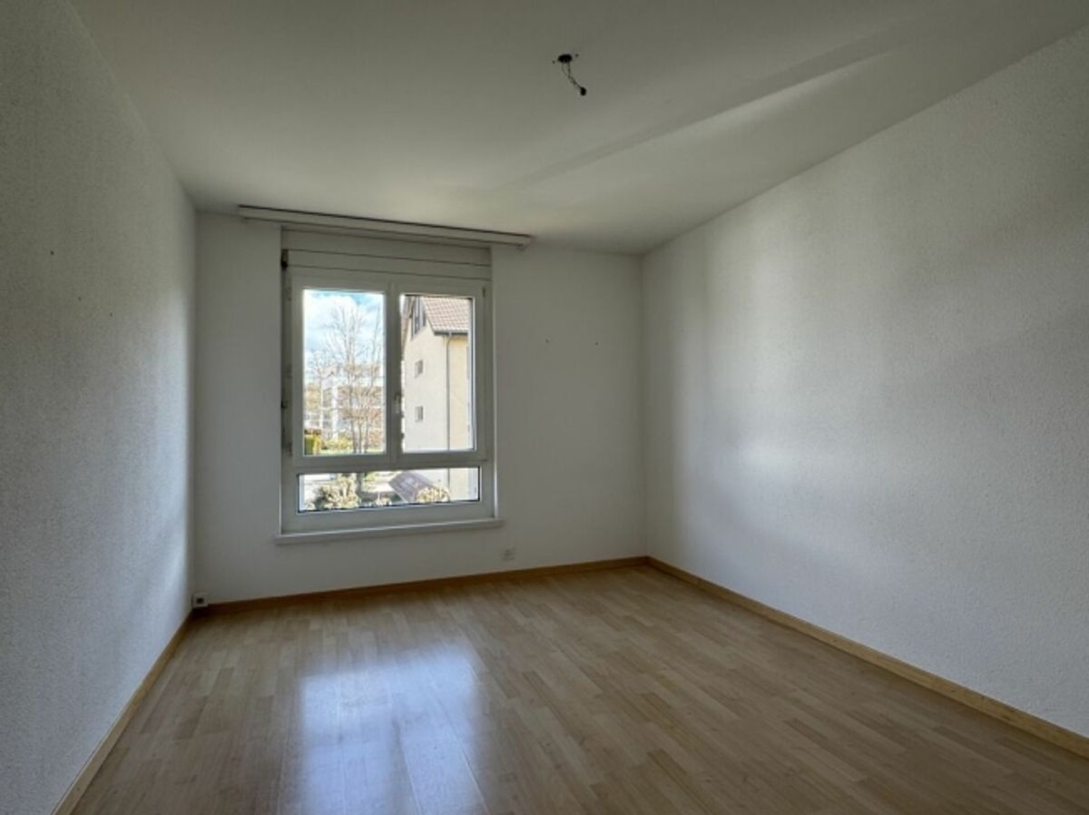 Schöne 3.5-Zimmer-Parterrewohnung mit Sitzplatz - 2
