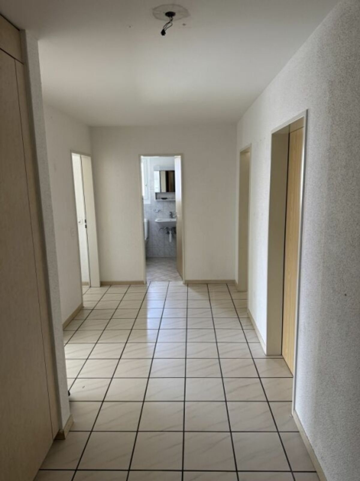 Schöne 3.5-Zimmer-Parterrewohnung mit Sitzplatz - 4