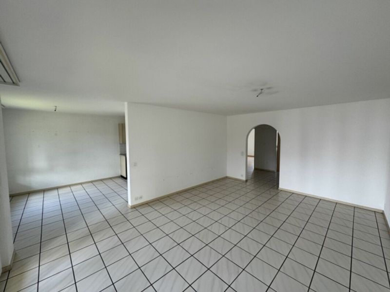 Schöne 3.5-Zimmer-Parterrewohnung mit Sitzplatz - 7