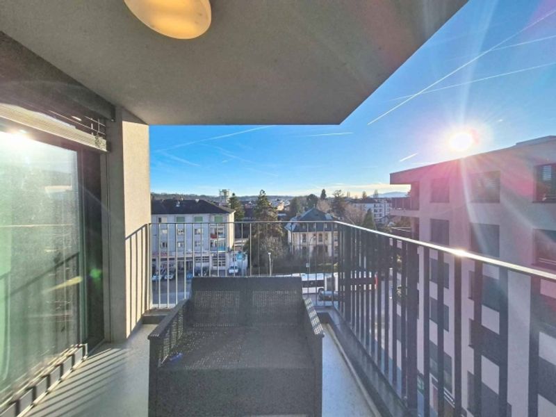 Geräumiges Penthouse mit 3,5 Zimmern im Stadtzentrum - 7