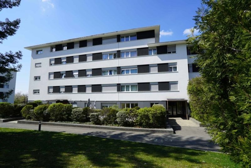 Innenparkplatz in Lausanne - 1