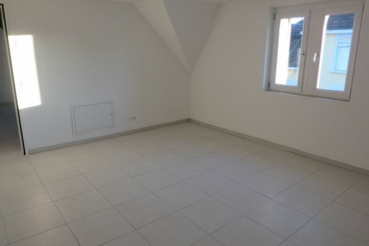 Wunderschöne 2.5-Zimmerwohnung mit Galerie - 4