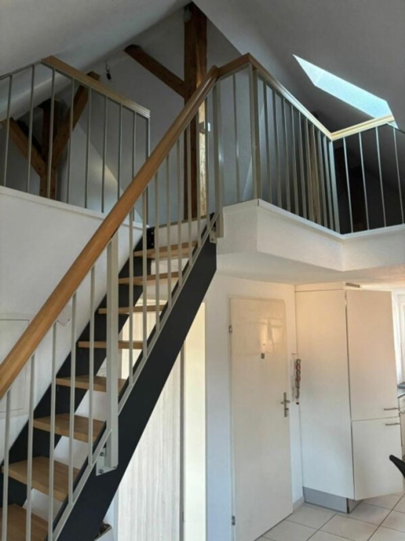 Wunderschöne 2.5-Zimmerwohnung mit Galerie - 8