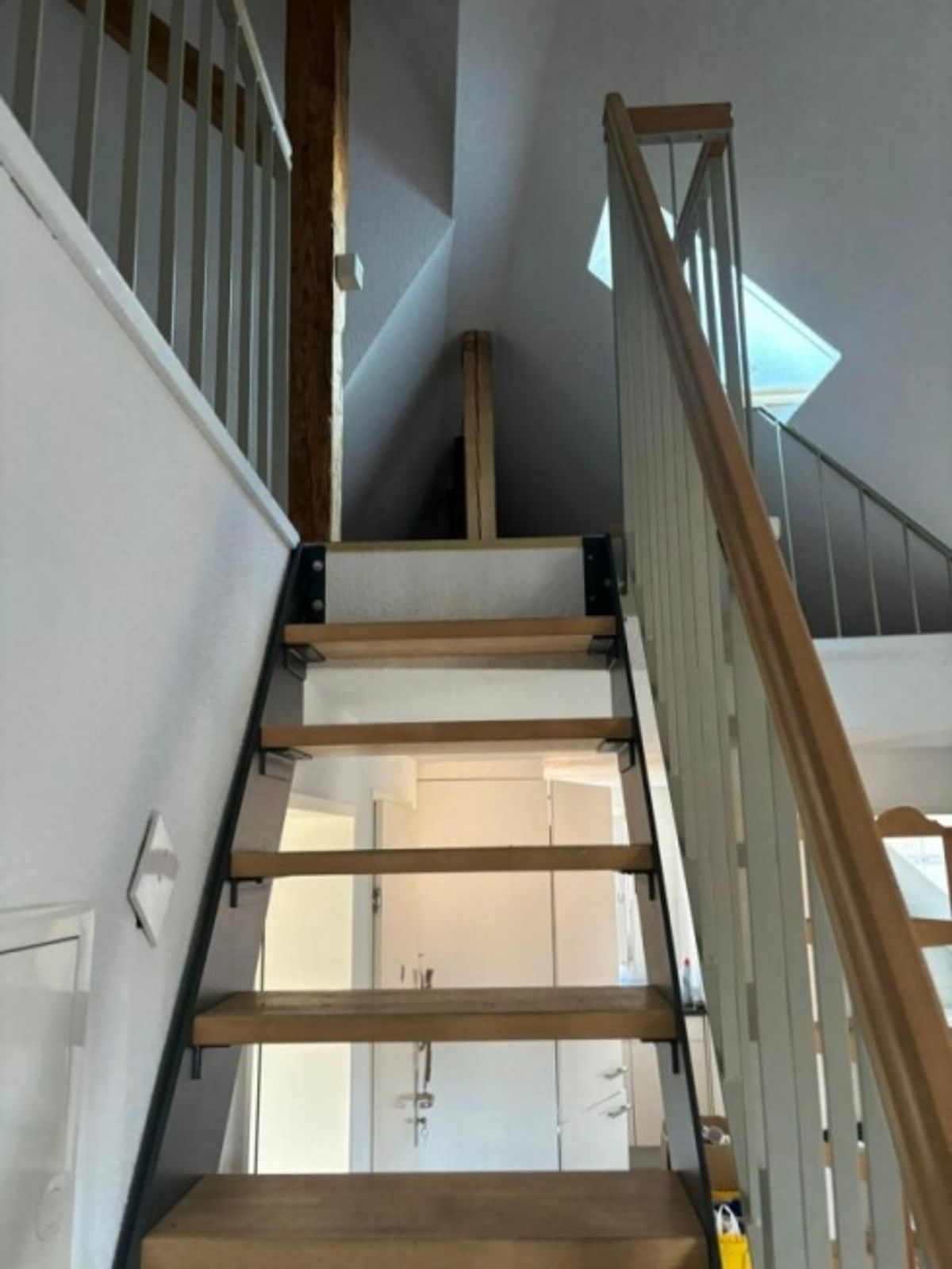 Wunderschöne 2.5-Zimmerwohnung mit Galerie - 8