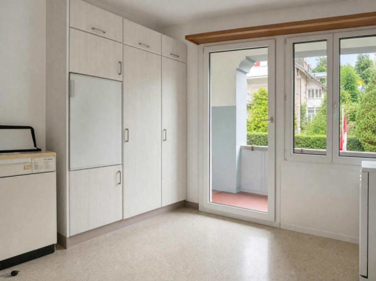 Tolle und sonnige Altbauwohnung mit Charme  - Nähe KSW - 8