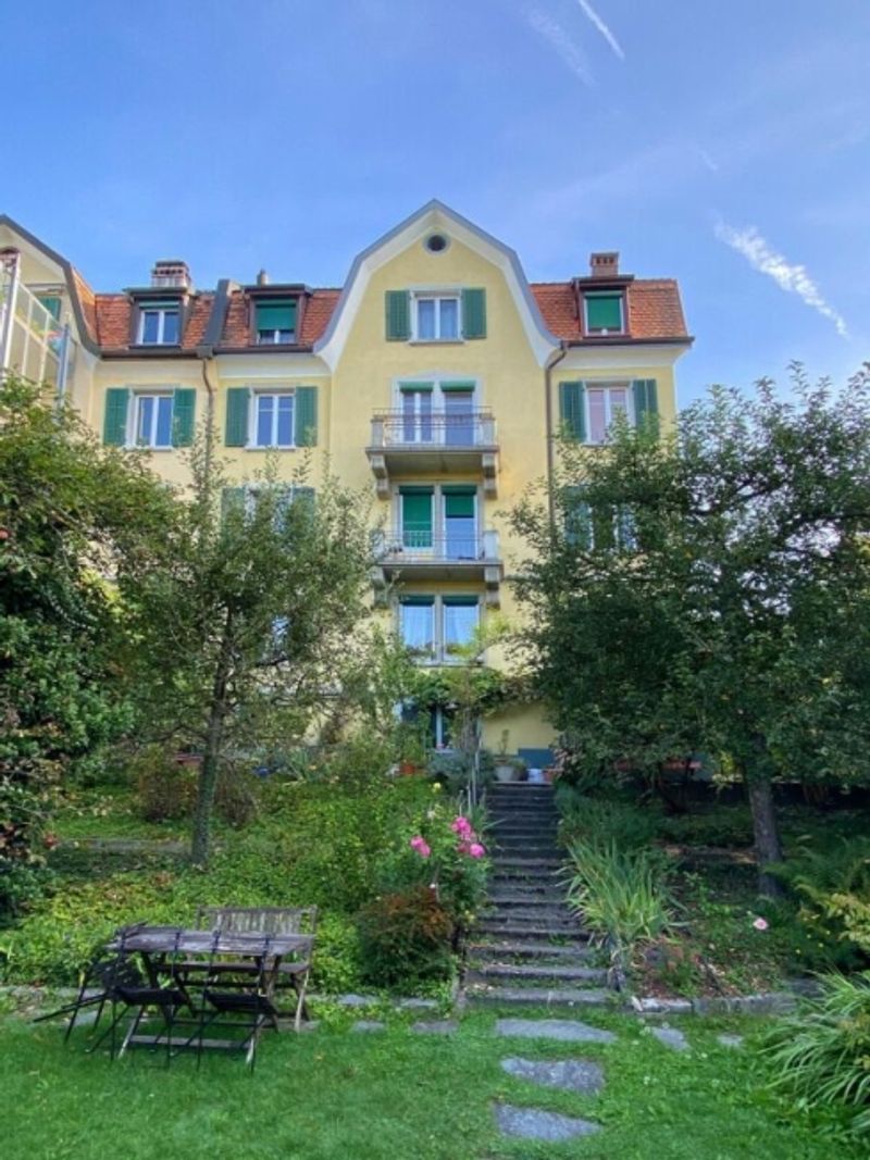 Tolle und sonnige Altbauwohnung mit Charme  - Nähe KSW - 13