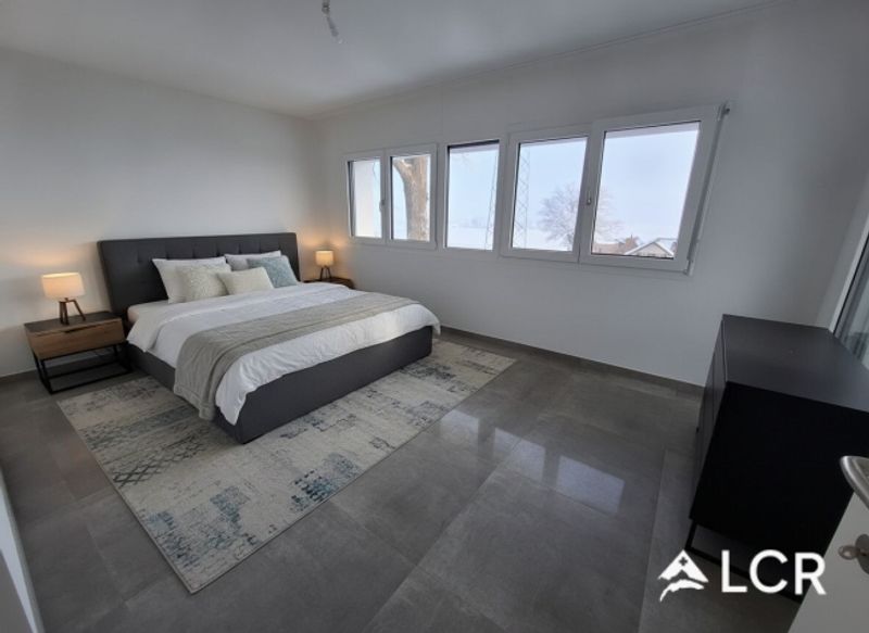Prächtige Wohnung mit 4,5 P / 3 CHB / 2 Badezimmern / 1 Balkon / 2 Parkplätze - 4