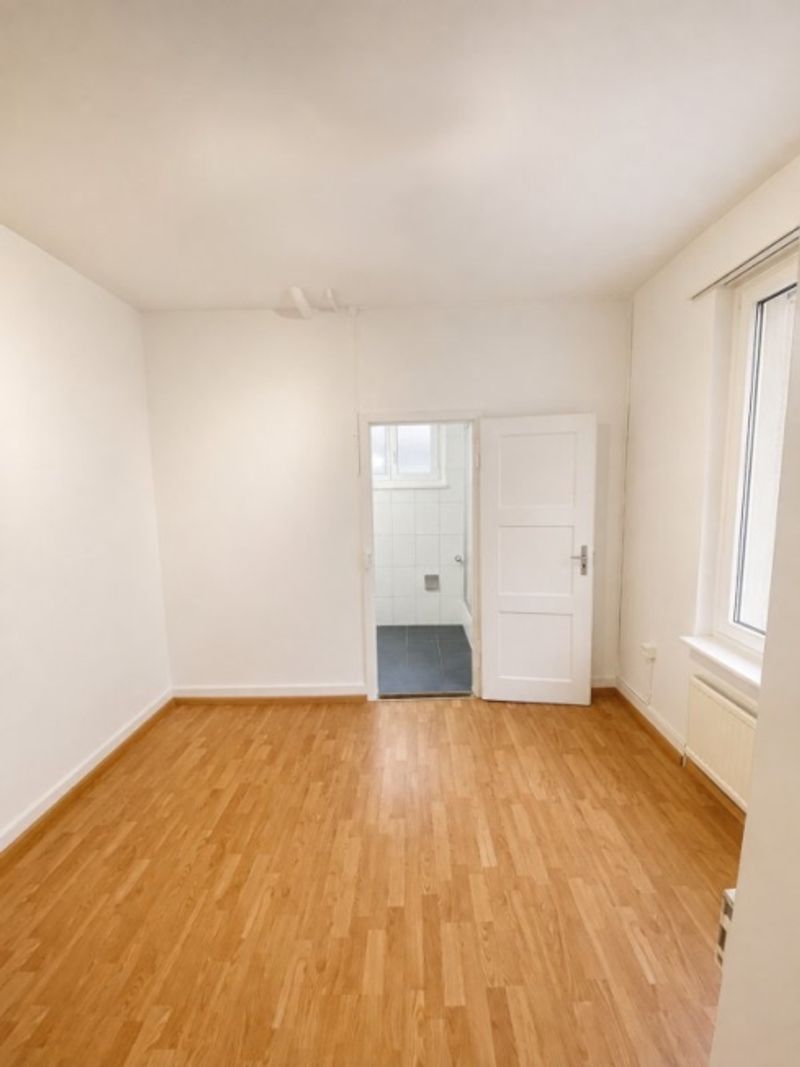 Attraktive 3-Zimmerwohnung im 1. OG unmittelbar von Basel - Binningen/Dorenbach - 3