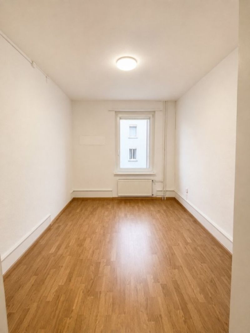 Attraktive 3-Zimmerwohnung im 1. OG unmittelbar von Basel - Binningen/Dorenbach - 4