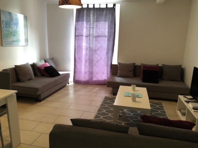 Charmantes 2.5-Zimmer-Apartment mit Balkon und Blick in Montreux-Territet - 2