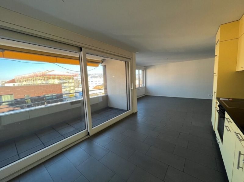 SCHÖNE 2.5-Zimmer-Wohnung - 3