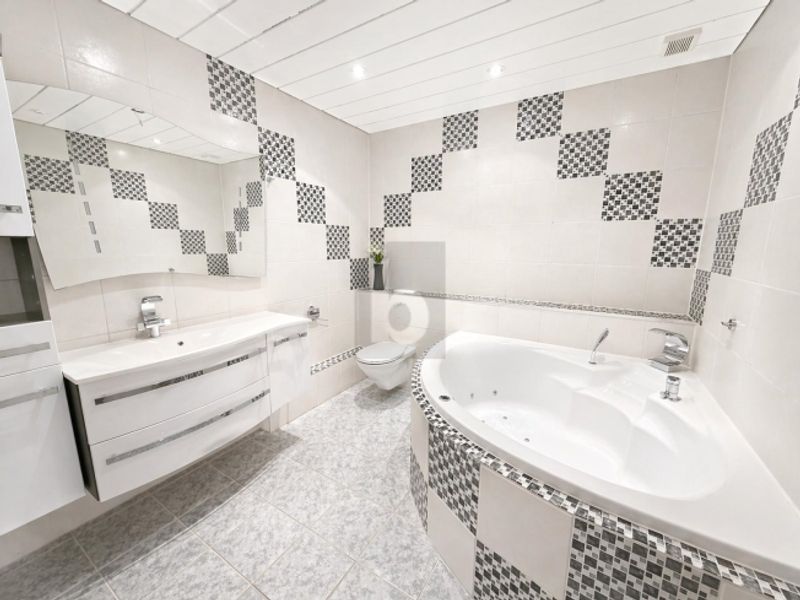 VIELFÄLTIG NUTZBAR MIT KÜCHE UND BADEZIMMER - 3