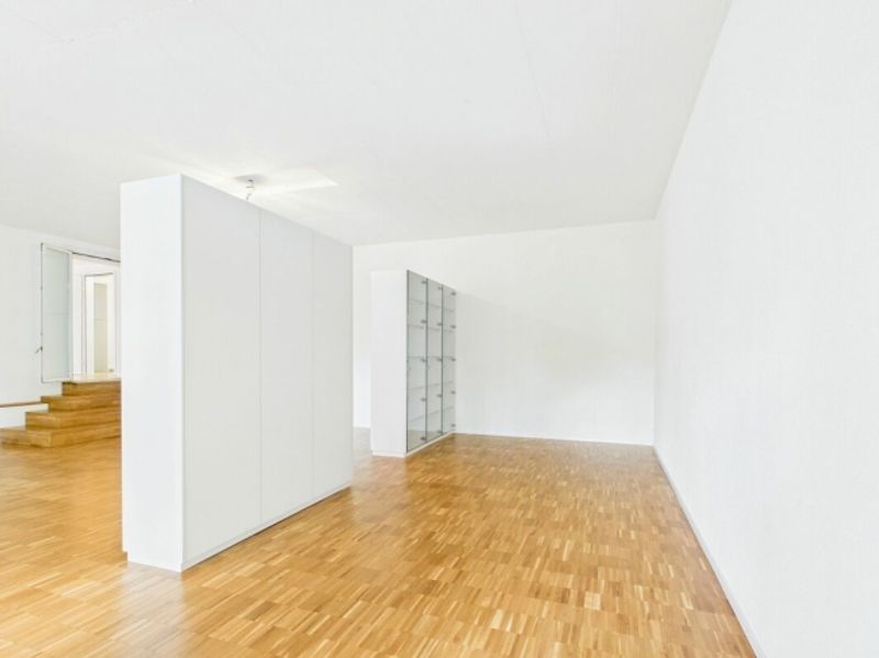 Grosszügiges Wohnen mit Loft - Charakter und Terrasse in Thalwil - 9