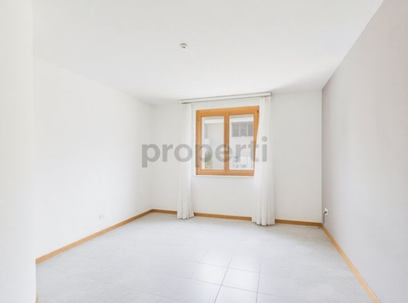 Neu renovierte 4.5-Zimmer-Elegantwohnung mit eigenem Parkplatz, Bubendorf - 7