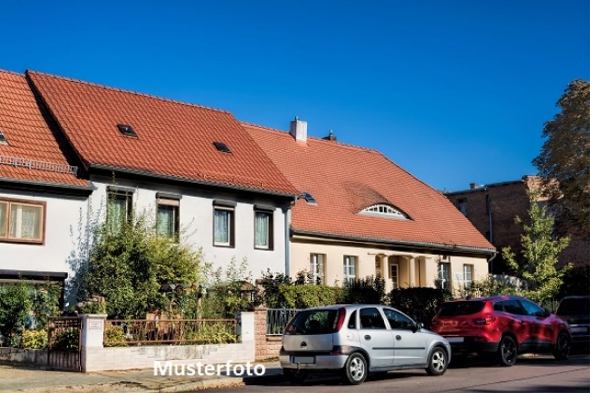 *Reihen-Einfamilienhaus* - 0