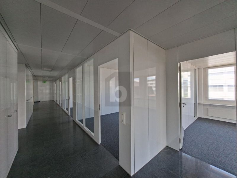 ATTRAKTIVES EINZELBÜRO ZU TOP-KONDITIONEN - 2