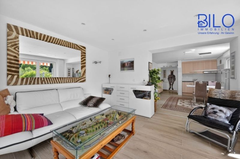 Mehrgenerationen Wohnhaus mit 2'065 m2 Umschwung - 2