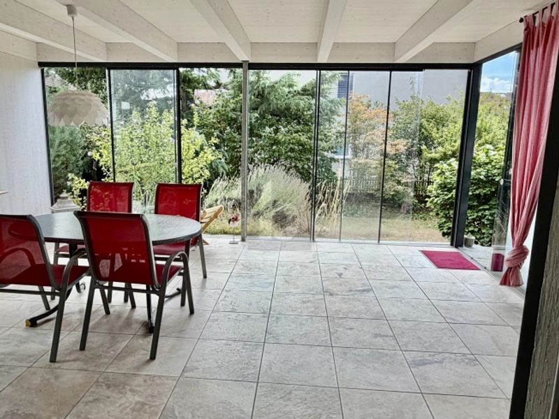 MIT GROSSEM GARTEN AN RUHIGER LAGE - 3