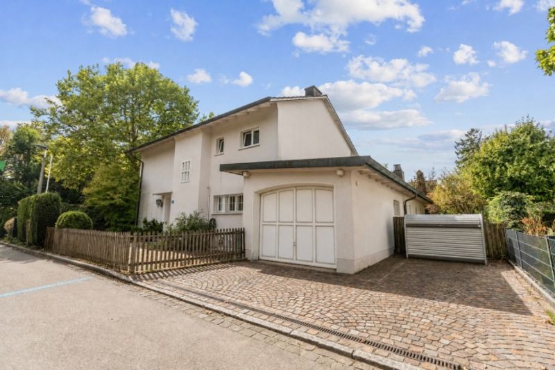 Freistehendes Einfamilienhaus in grüner Umgebung - 1