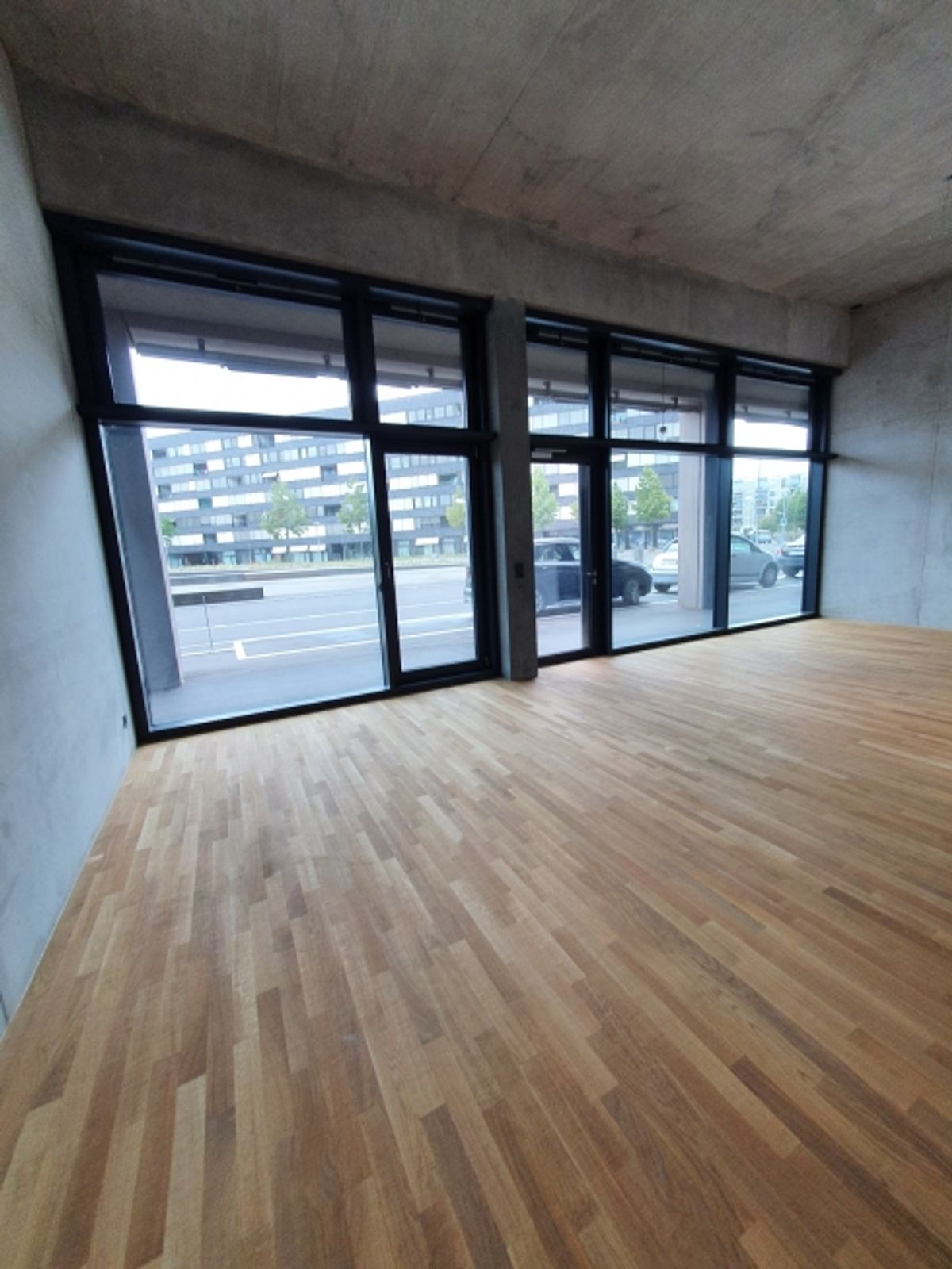 Attraktive Atelier-/Verkaufsfläche im «Bâleo Erlenmatt» - 1