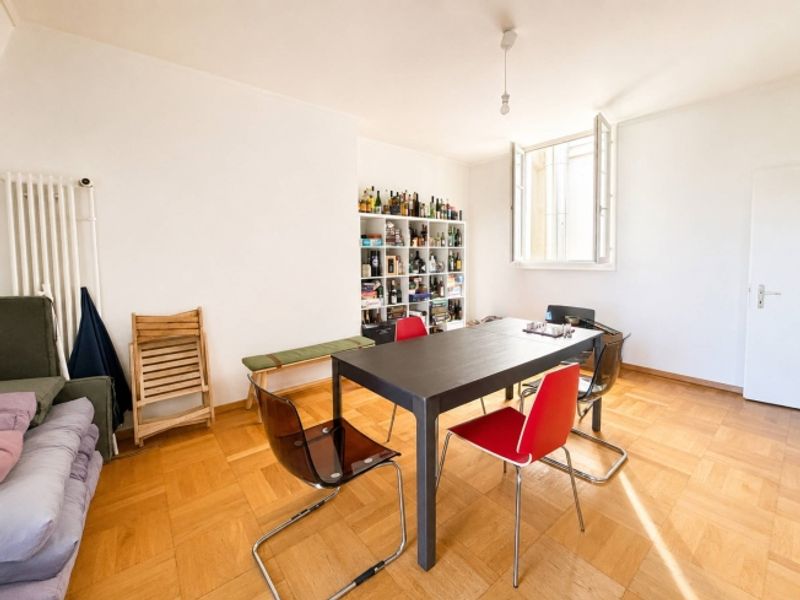 Charmante 5,5-Zimmer-Wohnung im Herzen des Sous-Gare-Bezirks in Lausanne - 2