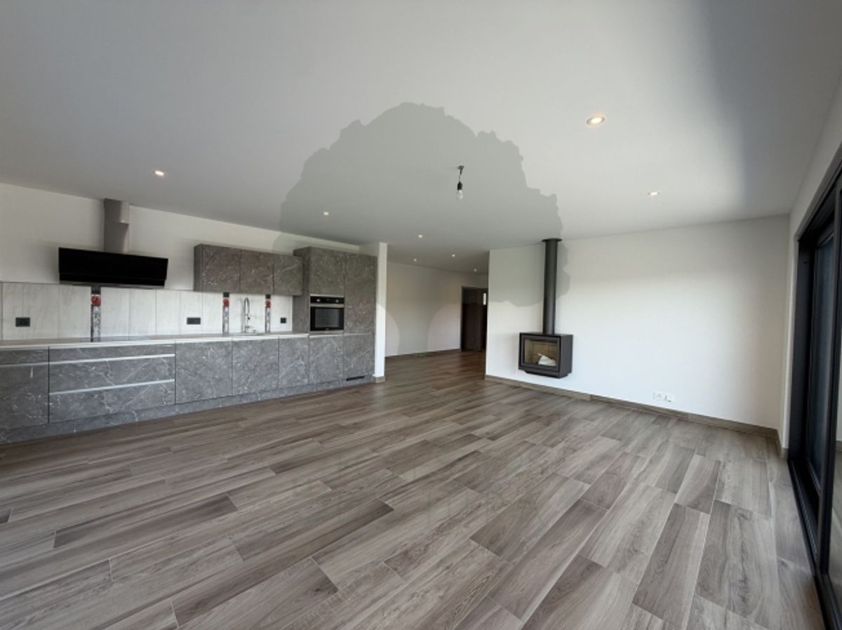 Wunderschöne 4,5-Zimmer-Luxuswohnung mit Terrasse und Garten - 3