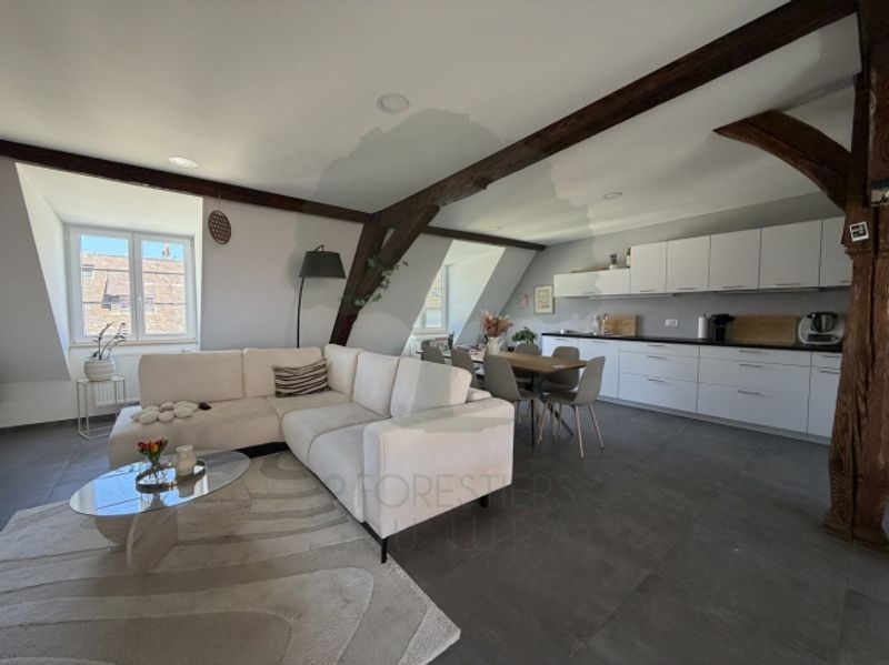 Renoviertes 2,5-Zimmer-Apartment mit Terrasse im Herzen von Porrentruy - 1