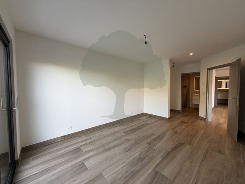 Wunderschöne 4,5-Zimmer-Luxuswohnung mit Terrasse und Garten - 12