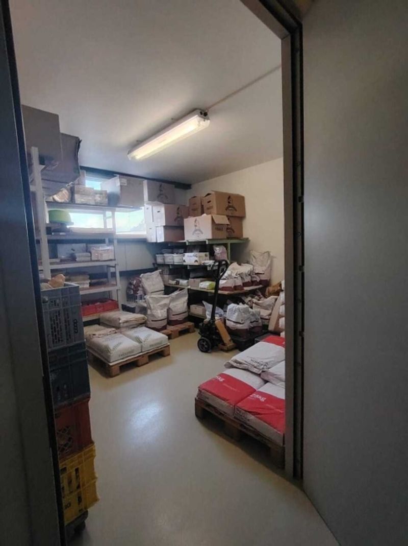 Zu vermieten – Voll ausgestattete Bäckerei / Konditorei in Sion - 9