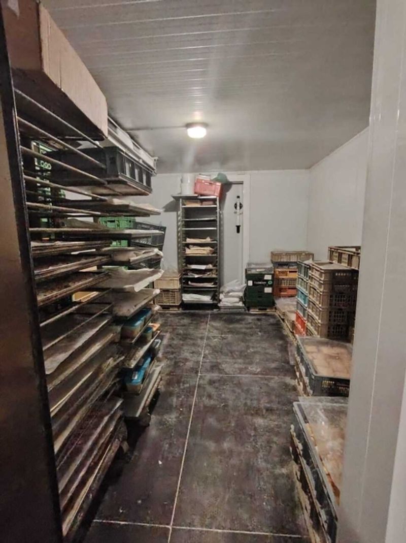 Zu vermieten – Voll ausgestattete Bäckerei / Konditorei in Sion - 10
