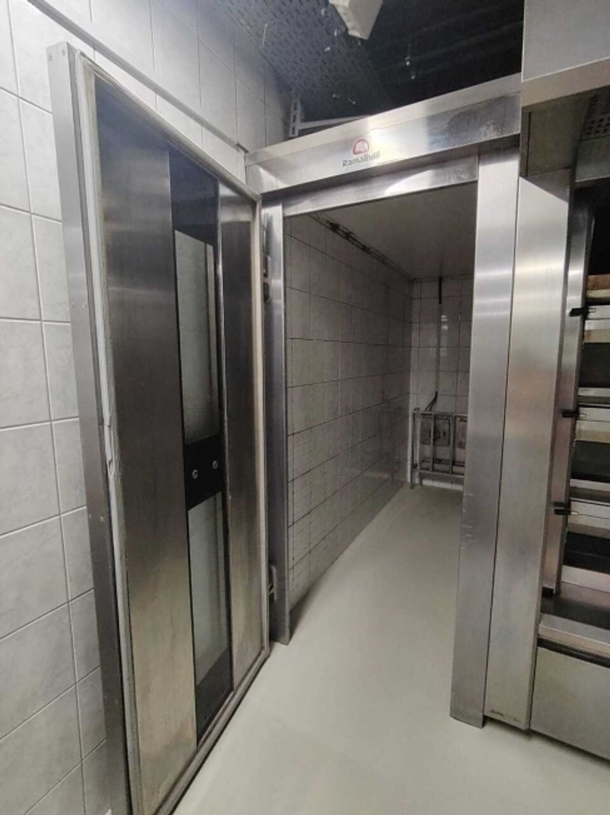 Zu vermieten – Voll ausgestattete Bäckerei / Konditorei in Sion - 12