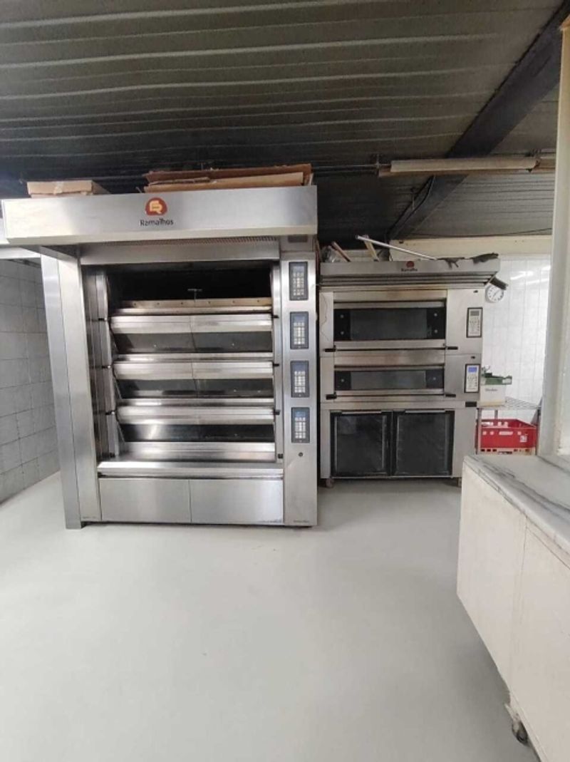 Zu vermieten – Voll ausgestattete Bäckerei / Konditorei in Sion - 14