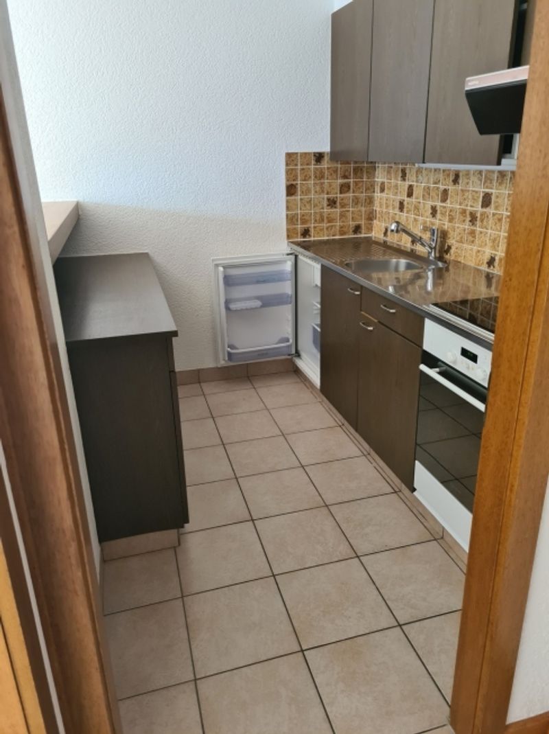 Schönes 2.5-Zimmer-Apartment zur Jahresmiete, nicht möbliert mit 1 privatem Parkplatz in Chermignon - 3