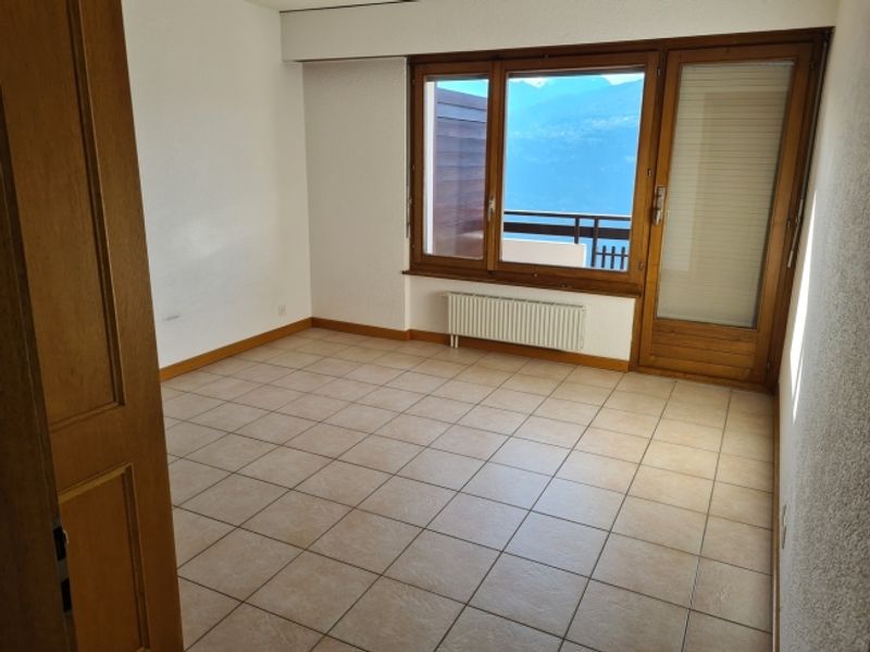 Schönes 2.5-Zimmer-Apartment zur Jahresmiete, nicht möbliert mit 1 privatem Parkplatz in Chermignon - 10